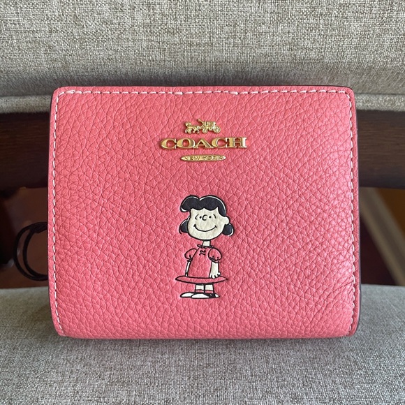 NWT！Coach X Peanuts Snap Wallet With Lucy（COACH CBN89）fast shipping - Picture 1 of 5